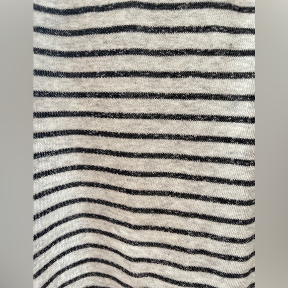 Calvin Klein Sweater! - Picture 4 of 5